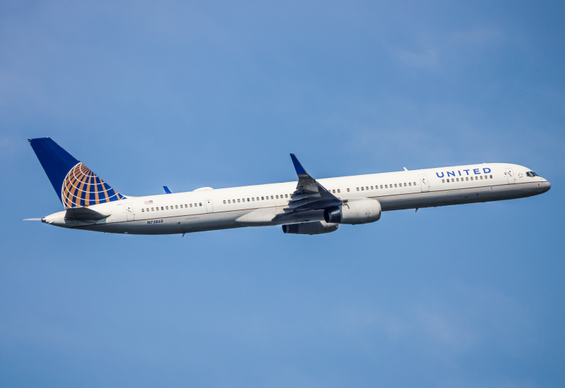 Photo of N73860 - United Airlines Boeing 757-300 at BWI on AeroXplorer Aviation Database