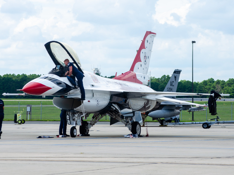 Photo of 910413 - USAF - United States Air Force General Dynamics F-16 Fighting Falcon at ACY on AeroXplorer Aviation Database