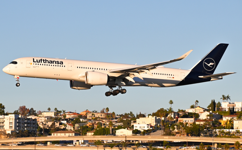 Photo of D-AIXL - Lufthansa Airbus A350-900 at SAN on AeroXplorer Aviation Database