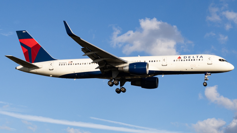 Photo of N544US - Delta Airlines Boeing 757-200 at TPA on AeroXplorer Aviation Database
