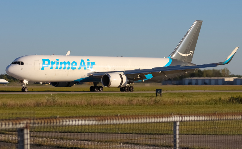 Photo of N229AZ - Prime Air Boeing 767-300F at ILN on AeroXplorer Aviation Database