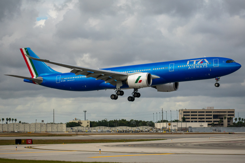 Photo of EI-HJR - ITA Airways Airbus A330-900 at MIA on AeroXplorer Aviation Database