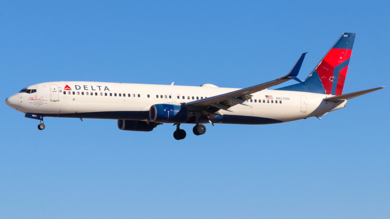 Photo of N827DN - Delta Airlines Boeing 737-900ER at LAS on AeroXplorer Aviation Database