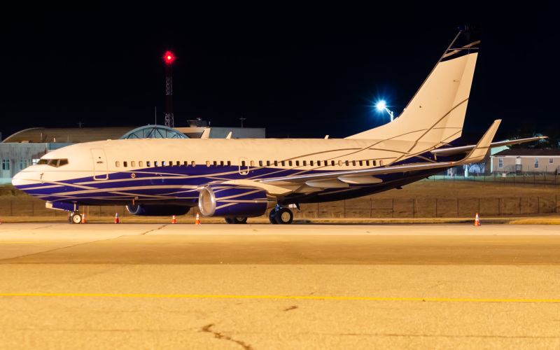 Photo of N9PF - PRIVATE Boeing 737-700BBJ at ACY on AeroXplorer Aviation Database