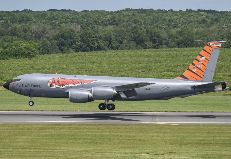 Photo of 60-0366 - USAF - United States Air Force Boeing KC-135 Stratotanker at ACY on AeroXplorer Aviation Database