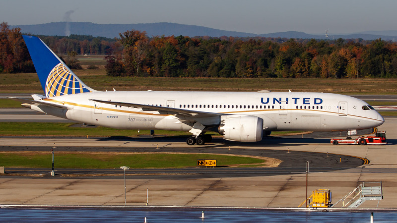 Photo of N30913 - United Airlines Boeing 787-8 at IAD on AeroXplorer Aviation Database
