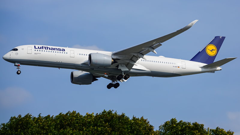 Photo of D-AIXF - Lufthansa Airbus A350-900 at SIN on AeroXplorer Aviation Database