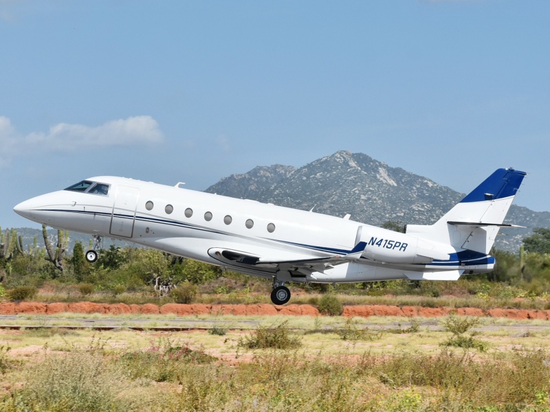 Photo of N415PR - PRIVATE Gulfstream G200 at CSL on AeroXplorer Aviation Database