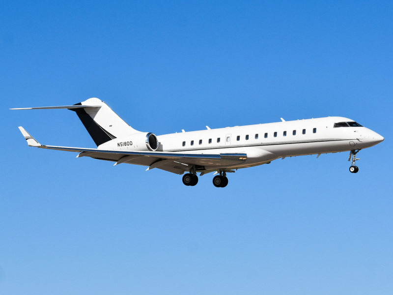 Photo of N518DD - PRIVATE Bombardier Global Express at CSL on AeroXplorer Aviation Database