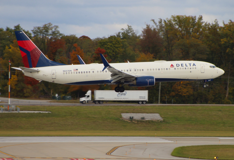 Photo of N847DN - Delta Airlines Boeing 737-900ER at CVG on AeroXplorer Aviation Database