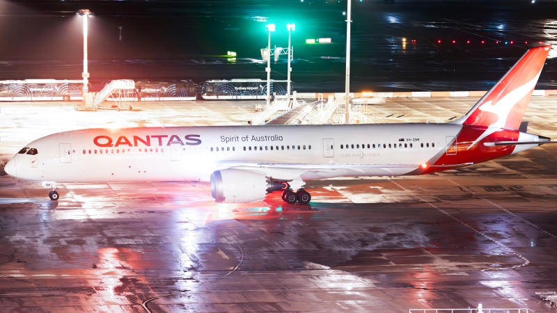 Photo of VH-ZNM - Qantas Airways Boeing 787-9 at SYD on AeroXplorer Aviation Database