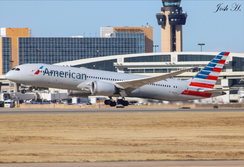 Photo of N820AL - American Airlines Boeing 787-9 at DFW on AeroXplorer Aviation Database