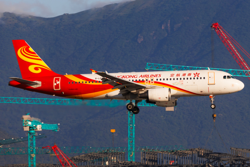 Photo of B-LPO - Hong Kong Airlines Airbus A320 at HKG on AeroXplorer Aviation Database