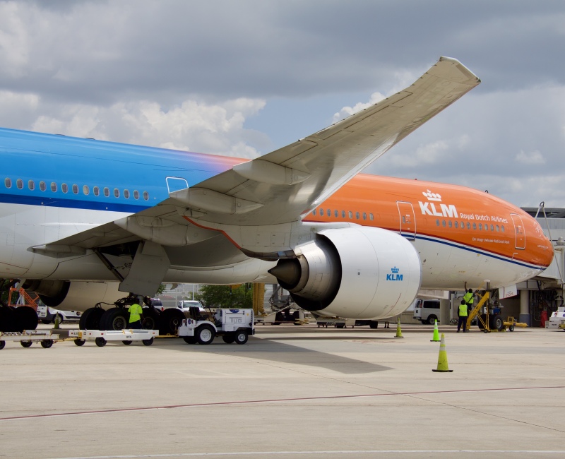 Photo of PH-BVA - KLM Boeing 777-300ER at IAH on AeroXplorer Aviation Database