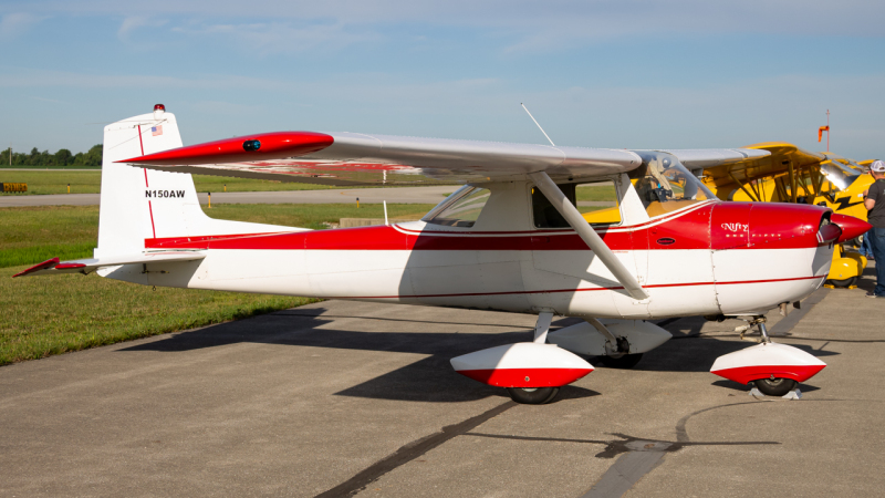 Photo of N150AW - PRIVATE Cessna 150 at DLZ on AeroXplorer Aviation Database