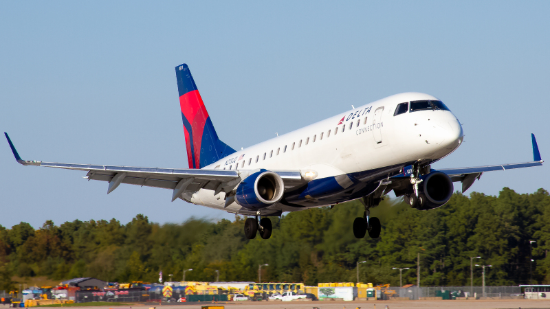 Photo of N213JQ - Delta Connection Embraer E175 at IAD on AeroXplorer Aviation Database