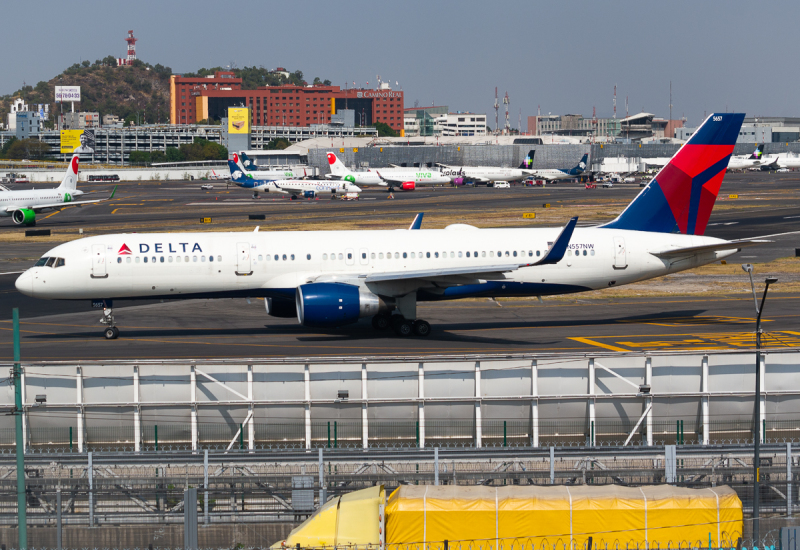 Photo of N557NW - Delta Airlines Boeing 757-200 at MEX on AeroXplorer Aviation Database