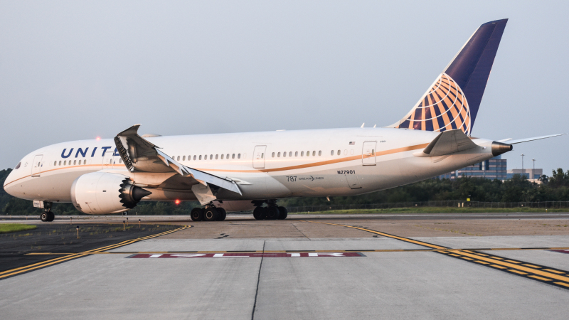 Photo of N27901 - United Airlines Boeing 787-8 at IAD on AeroXplorer Aviation Database