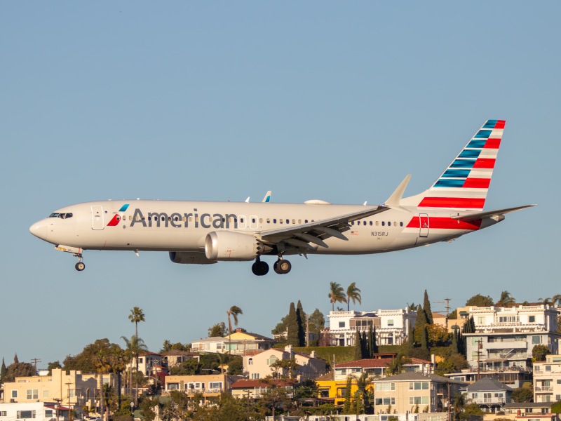 Photo of N315RJ - American Airlines Boeing 737 MAX 8 at SAN on AeroXplorer Aviation Database