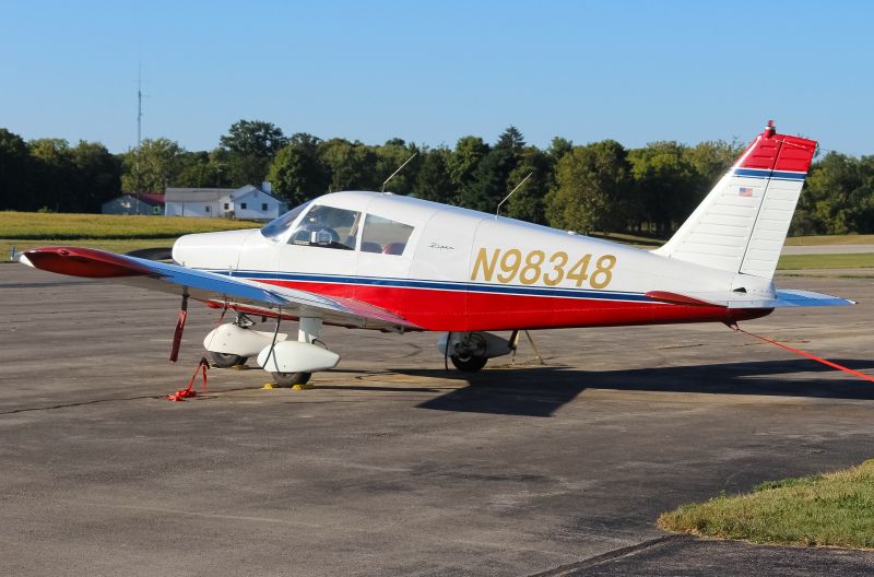 Photo of N98348 - PRIVATE  Piper 28 Cherokee at I66 on AeroXplorer Aviation Database