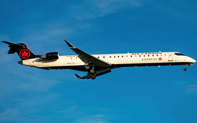 Photo of C-GLZJ - Air Canada Express Mitsubishi CRJ-900 at DCA on AeroXplorer Aviation Database