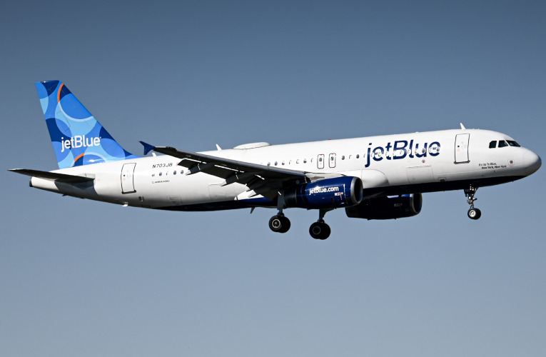 Photo of N703JB - JetBlue Airways Airbus A320 at ATL on AeroXplorer Aviation Database