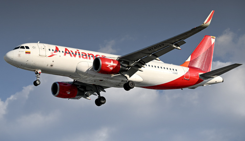 Photo of N740AV - Avianca Airbus A320 at MEX on AeroXplorer Aviation Database