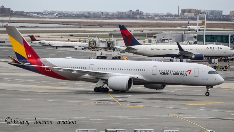Photo of HL7579 - Asiana Airlines Airbus A350-900ULR at JFK on AeroXplorer Aviation Database