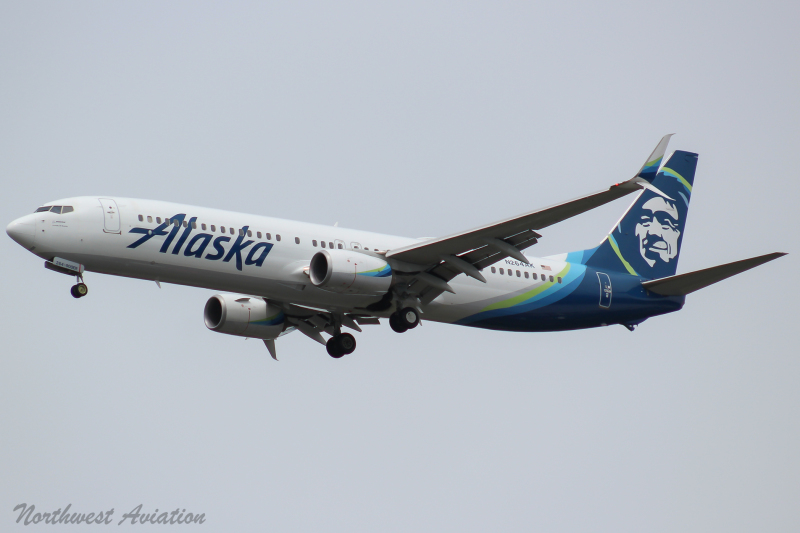 Photo of N264AK - Alaska Airlines Boeing 737-900ER at SEA on AeroXplorer Aviation Database