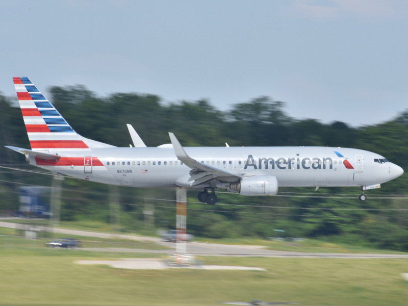 Photo of N870NN - American Airlines Boeing 737-800 at CVG  on AeroXplorer Aviation Database