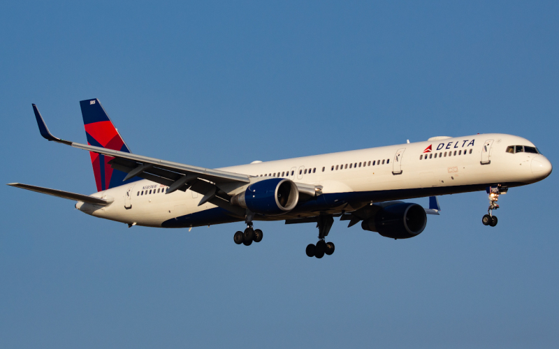 Photo of N585NW - Delta Airlines Boeing 757-300 at TPA on AeroXplorer Aviation Database