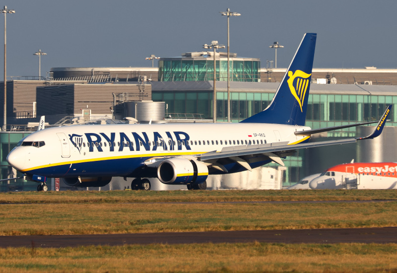 Photo of SP-RKQ - RyanAir Boeing 737-800 at MAN on AeroXplorer Aviation Database