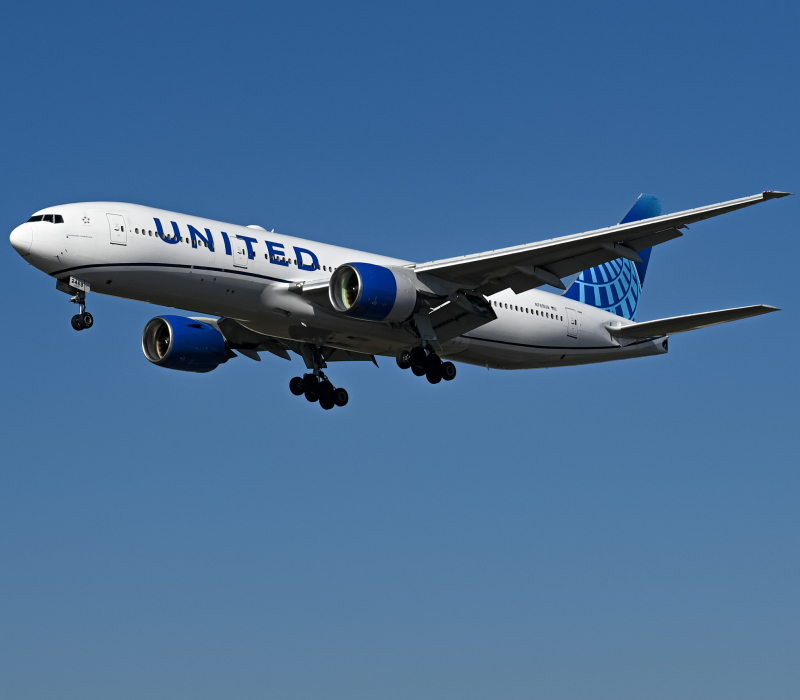 Photo of N769UA - United Airlines Boeing 777-200 at KLAX on AeroXplorer Aviation Database