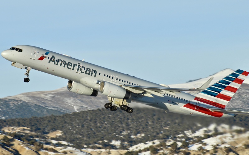 Photo of N197AN - American Airlines Boeing 757-200 at EGE on AeroXplorer Aviation Database