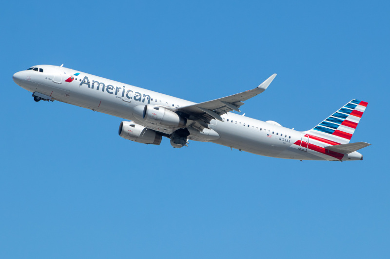Photo of N124AA - American Airlines Airbus A321-200 at LAX on AeroXplorer Aviation Database