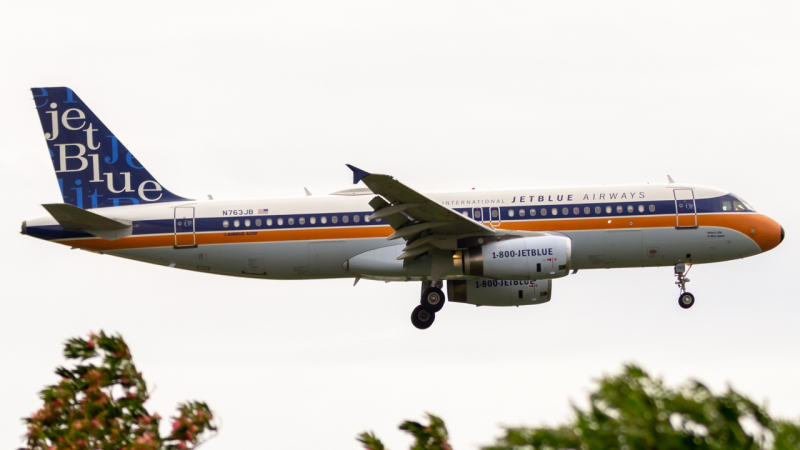 Photo of N763JB - JetBlue Airways Airbus A320-200 at JFK on AeroXplorer Aviation Database