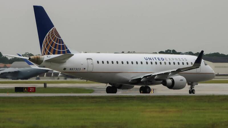 Photo of N87303 - United Express Embraer E175 at CHS on AeroXplorer Aviation Database