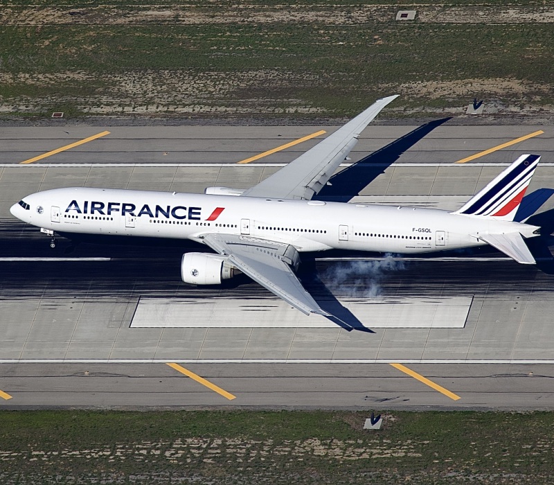 Photo of F-GSQL - Air France Boeing 777-328ER at LAX on AeroXplorer Aviation Database
