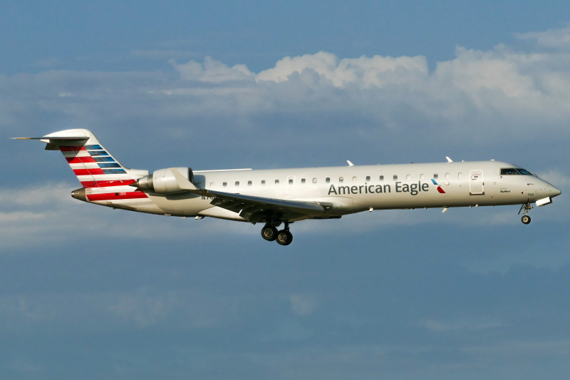 Photo of N766SK - American Airlines Mitsubishi CRJ-700 at DFW on AeroXplorer Aviation Database