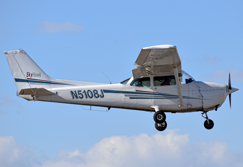 Photo of N5108J - PRIVATE Cessna 172 at LMO on AeroXplorer Aviation Database