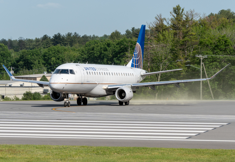 Photo of N740YX - United Express Embraer E175 at MHT on AeroXplorer Aviation Database