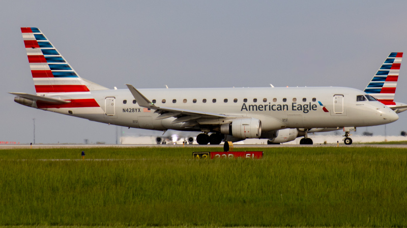 Photo of N428YX - American Eagle Embraer E175 at IND on AeroXplorer Aviation Database