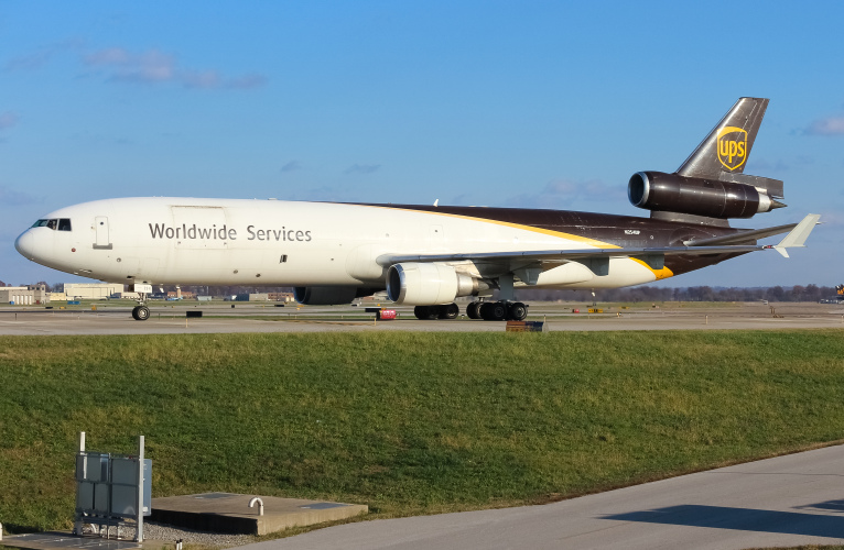 Photo of N254UP - United Parcel Service McDonnell Douglas MD-11F at SDF on AeroXplorer Aviation Database