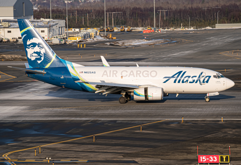 Photo of N625AS - Alaska Air Cargo Boeing 737-700F at ANC on AeroXplorer Aviation Database