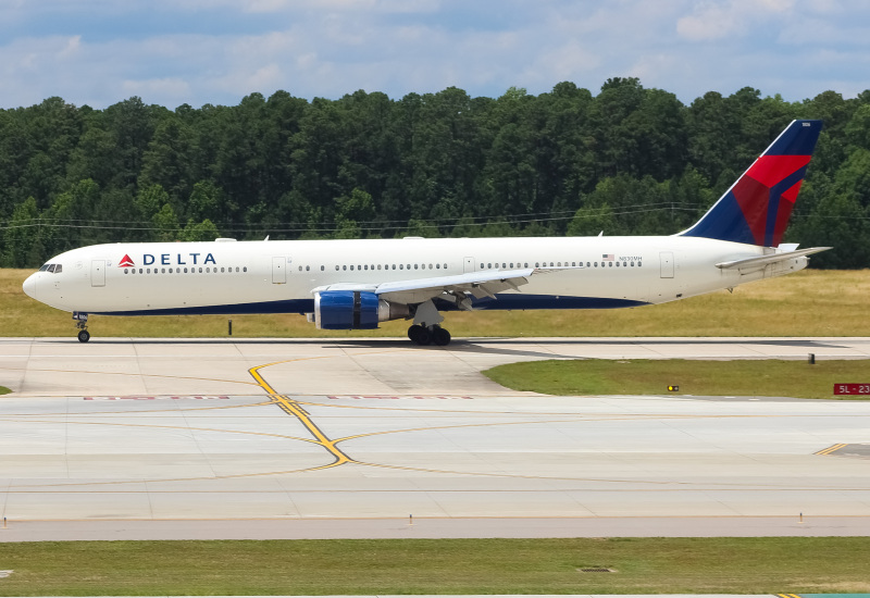 Photo of N830MH - Delta Airlines Boeing 767-400ER at RDU on AeroXplorer Aviation Database
