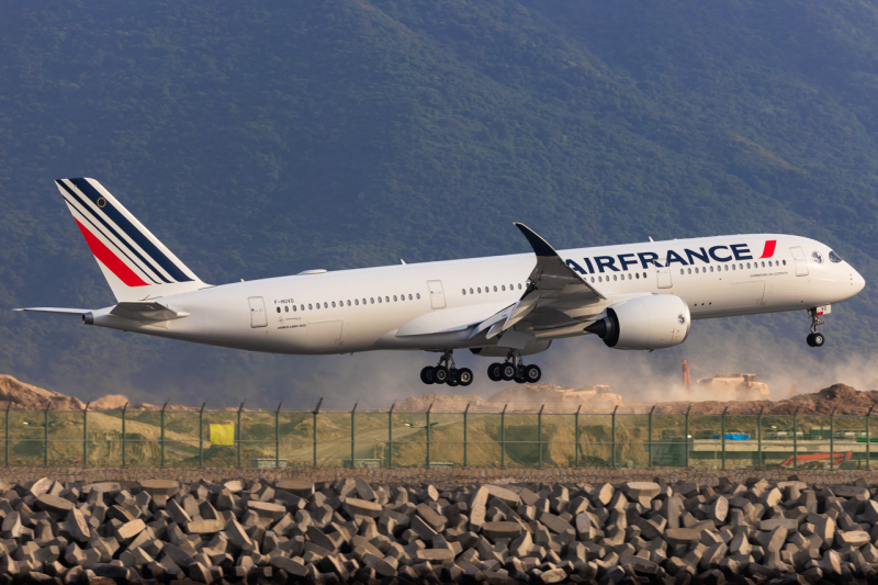 Photo of F-HUVO - Air France Airbus A350-900 at HKG on AeroXplorer Aviation Database