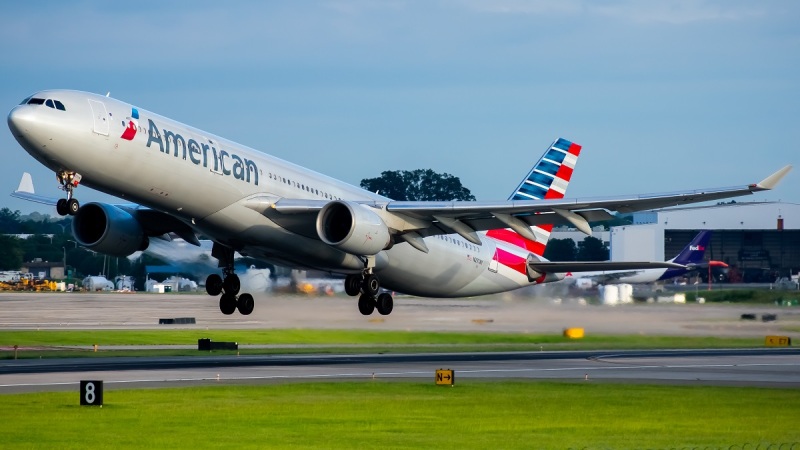 Photo of N271AY - American Airlines Airbus A330-300 at CLT on AeroXplorer Aviation Database
