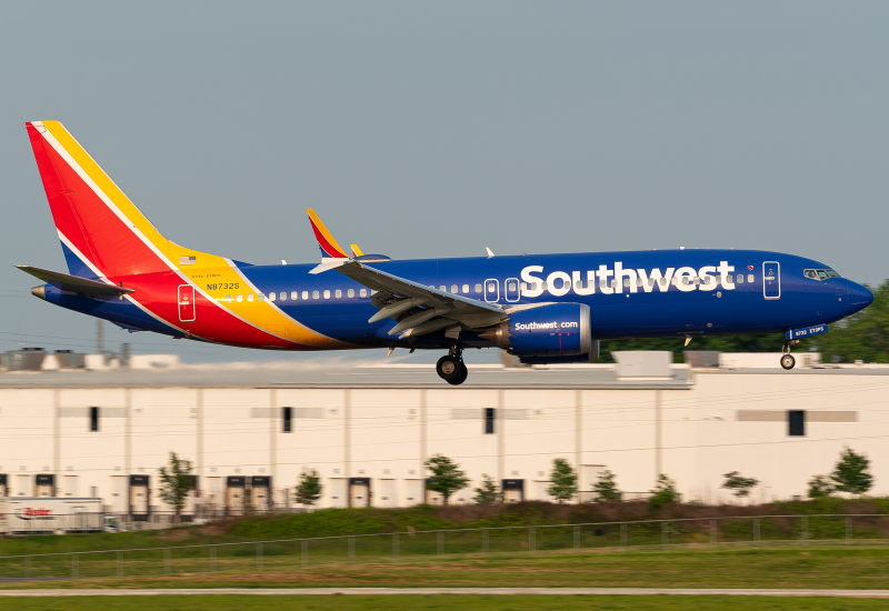 Photo of N8732S - Southwest Airlines Boeing 737 MAX 8 at CVG on AeroXplorer Aviation Database