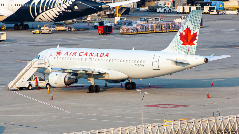 Photo of C-GAPY - Air Canada Airbus A320 at SFO on AeroXplorer Aviation Database