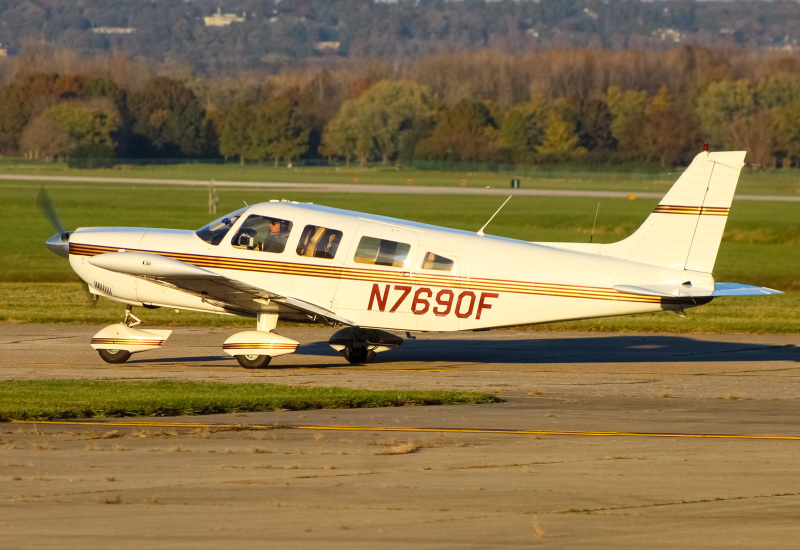 Photo of N7690F - PRIVATE  Piper 32 Cherokee  at LUK on AeroXplorer Aviation Database